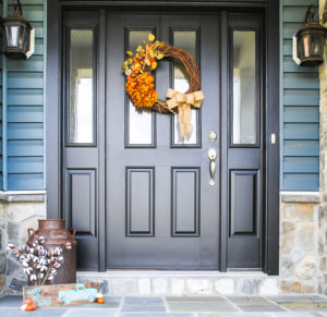 You Can Make This Easy DIY Fall Sign Using a Cricut - Upright and ...